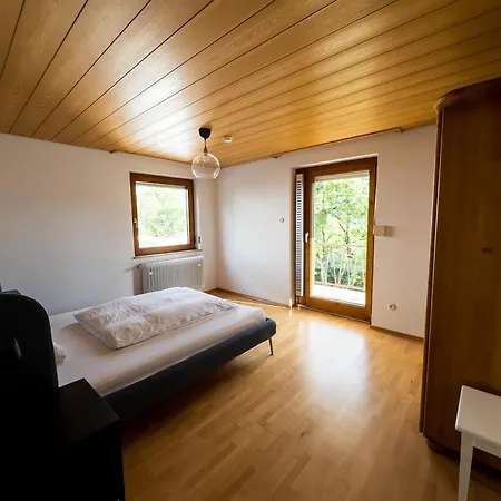 Sunroom 2 Bed West Town B17 Heidenheim