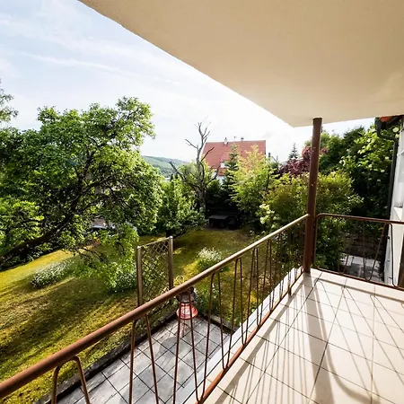 Sunroom 2 Bed West Town B17 Apartment Heidenheim