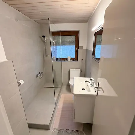דירה Sunroom 2 Bed West Town B17 *