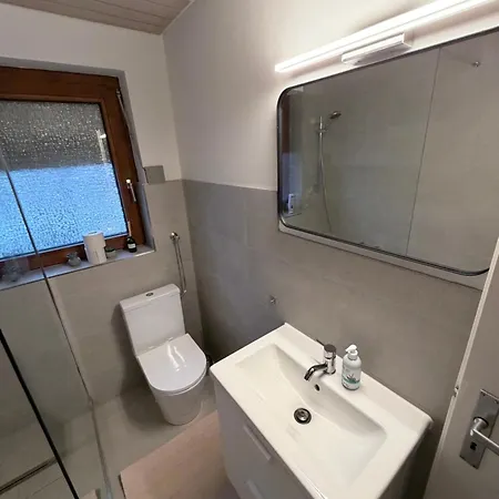 דירה Sunroom 2 Bed West Town B17