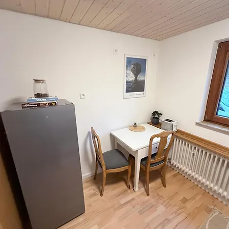Sunroom 2 Bed West Town B17 Apartment Heidenheim an der Brenz
